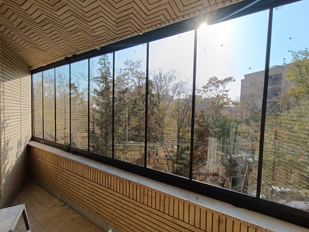 نمونه کار شیشه بالکنی 1